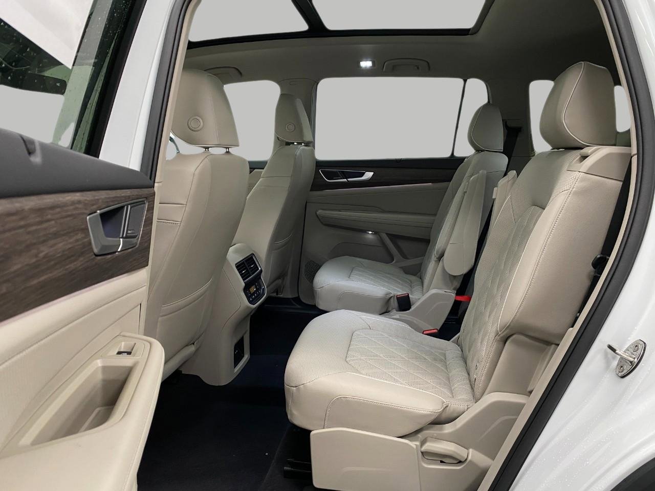New 2026 Volkswagen Atlas SEL Premium R-Line image 31