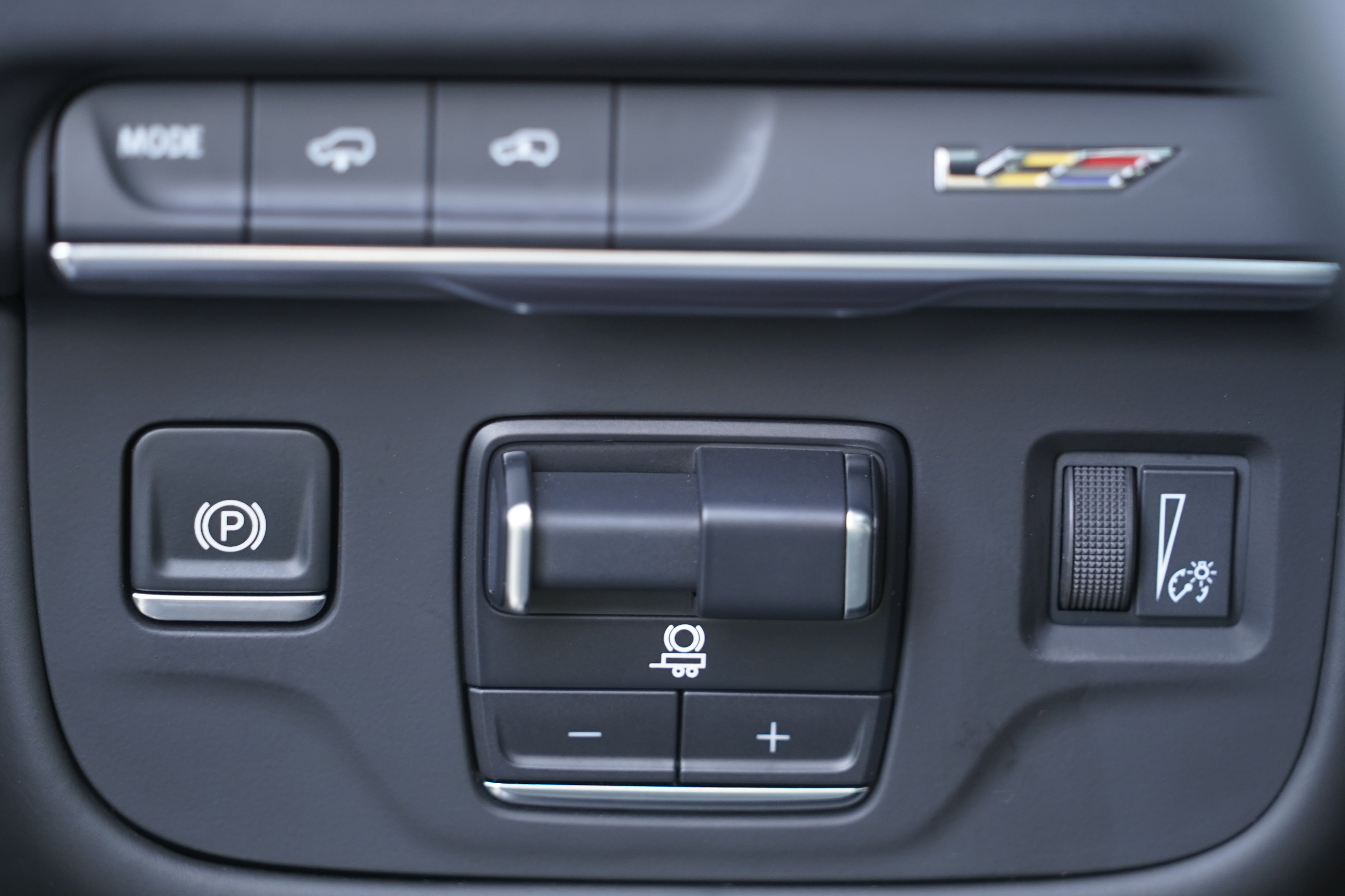 Used 2025 Cadillac Escalade V w/ LPO, Floor Liner Package image 27