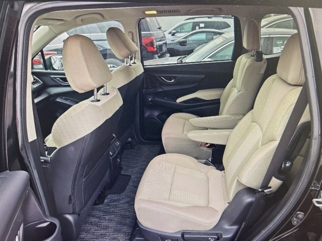 Used 2024 Subaru Ascent Premium w/ Convenience Package image 4