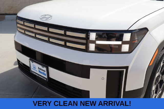 Used 2026 Hyundai Santa Fe SEL FWD image 3