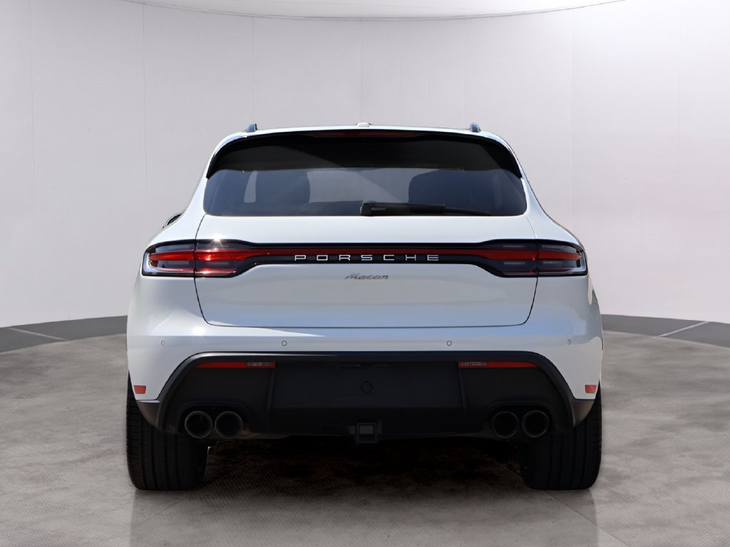 Certified 2024 Porsche Macan w/ Premium Plus Package AWD/4WD image 7