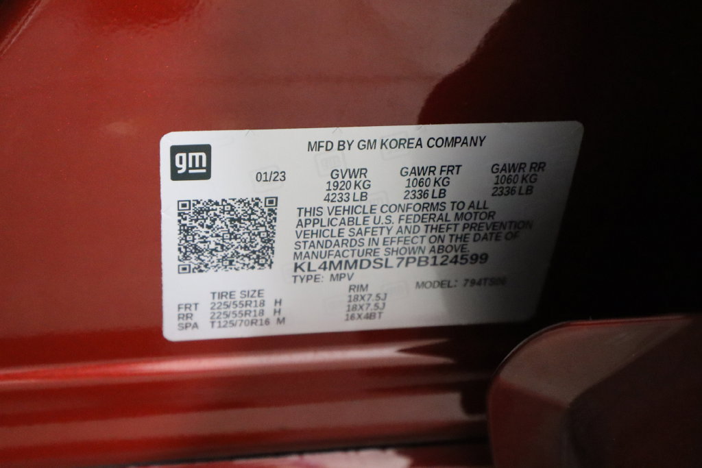 Used 2023 Buick Encore GX Select w/ Sport Touring Package FWD image 39