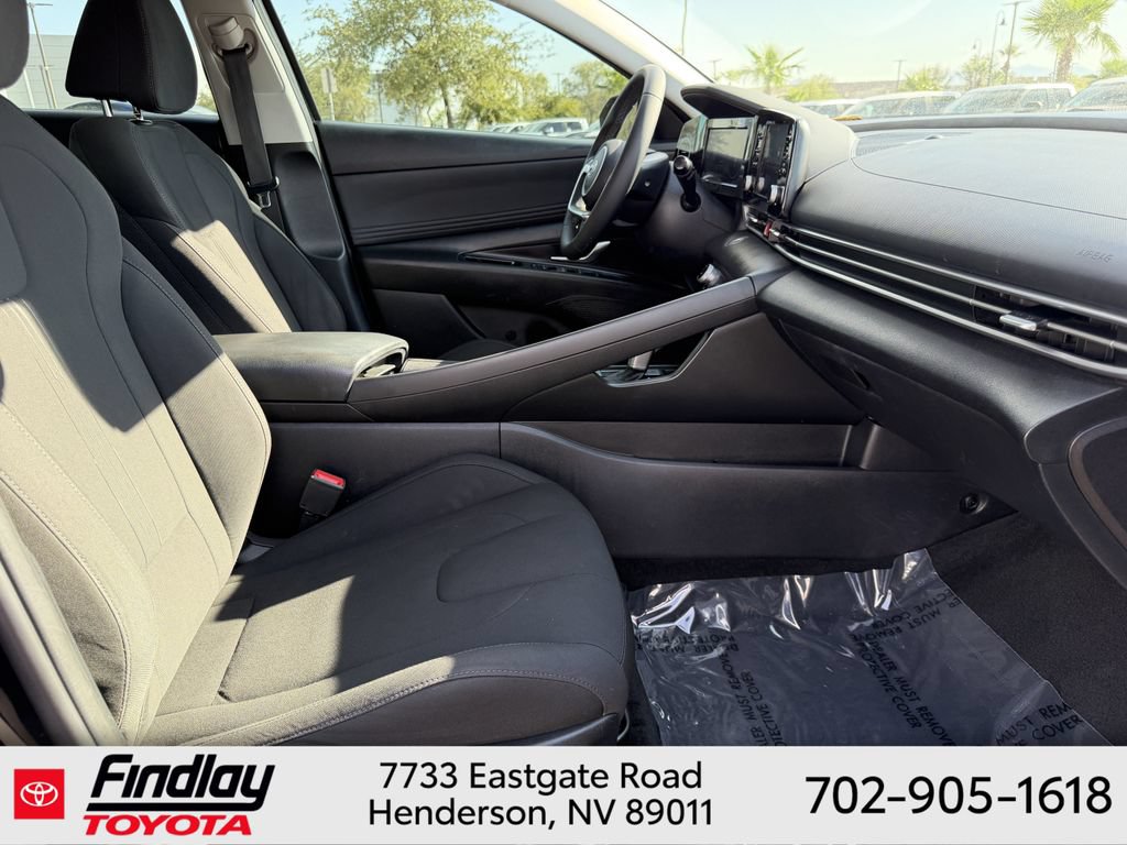 Used 2021 Hyundai Elantra SEL w/ Convenience Package FWD image 14