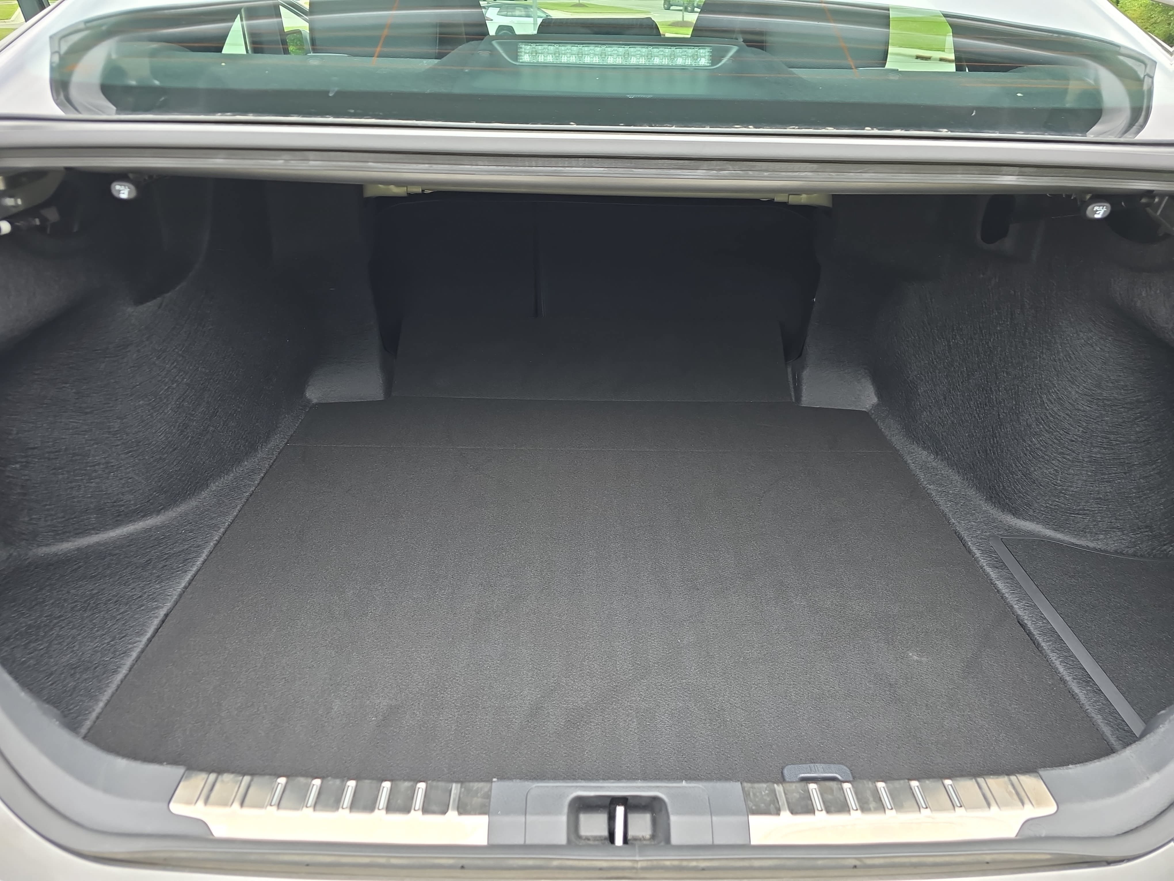 Used 2025 Toyota Camry XSE FWD image 13