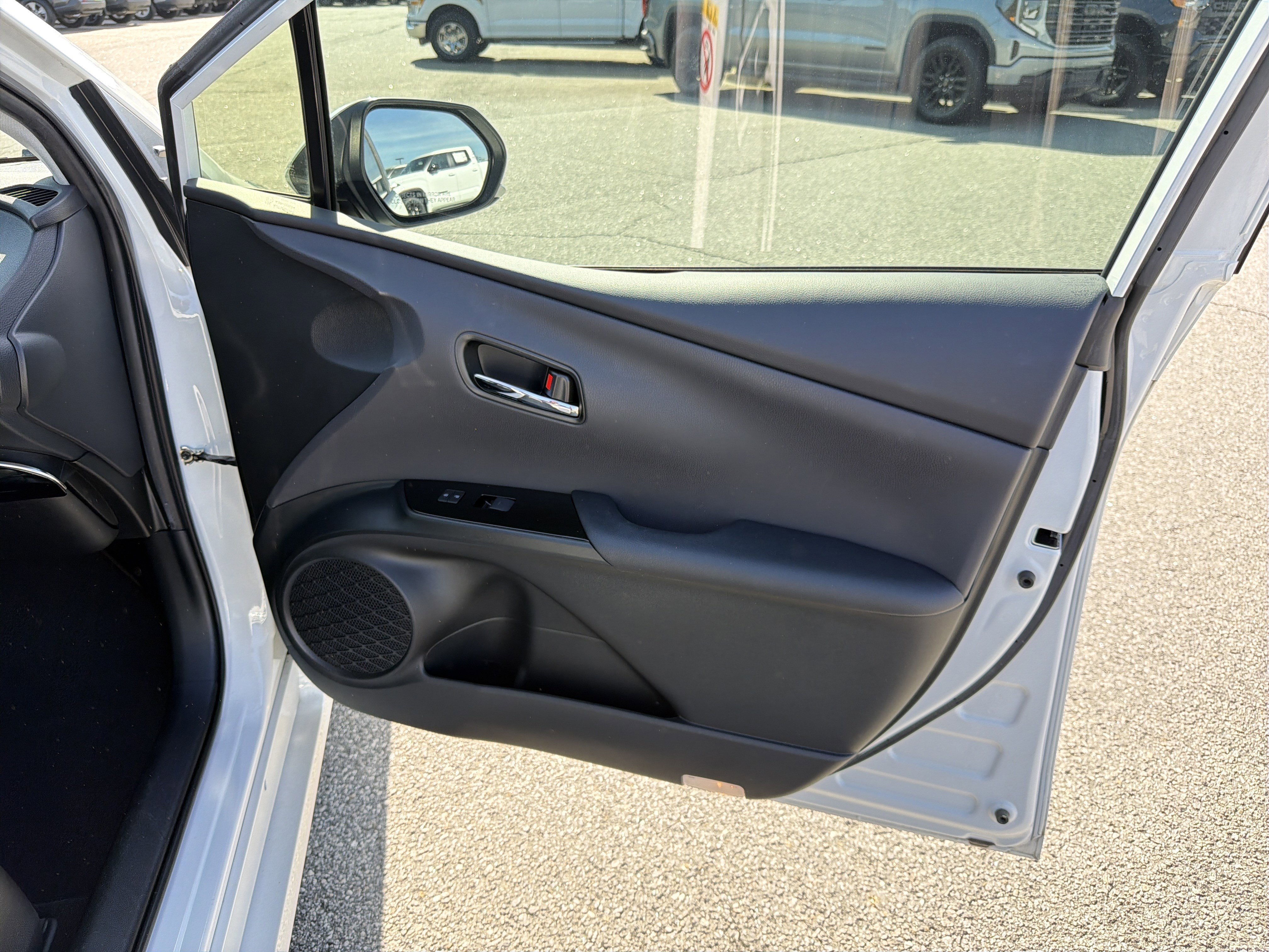 Certified 2022 Toyota Prius Limited image 26