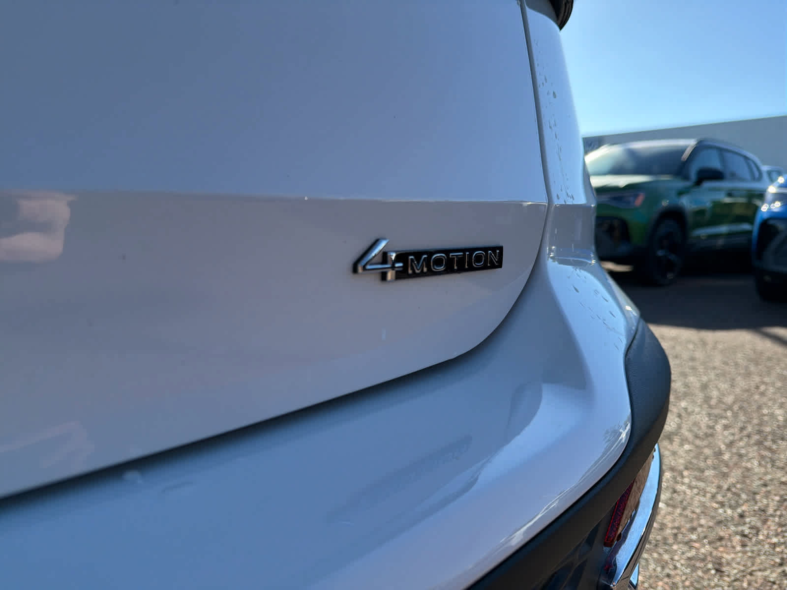 Certified 2025 Volkswagen Taos SEL image 9