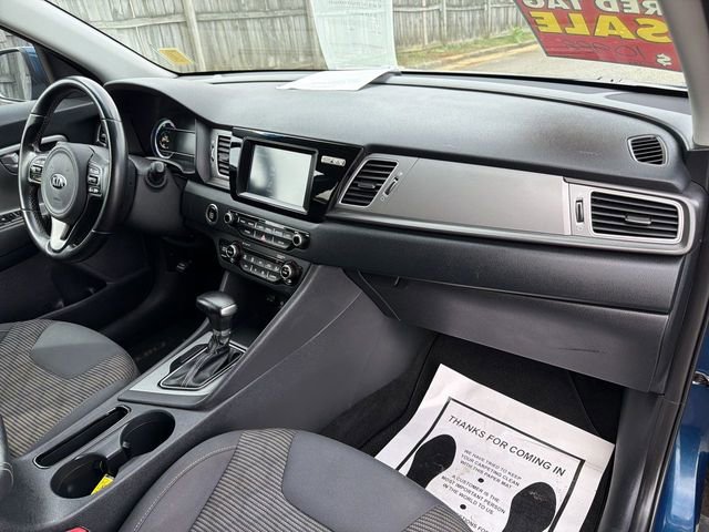 Used 2017 Kia Niro LX image 29