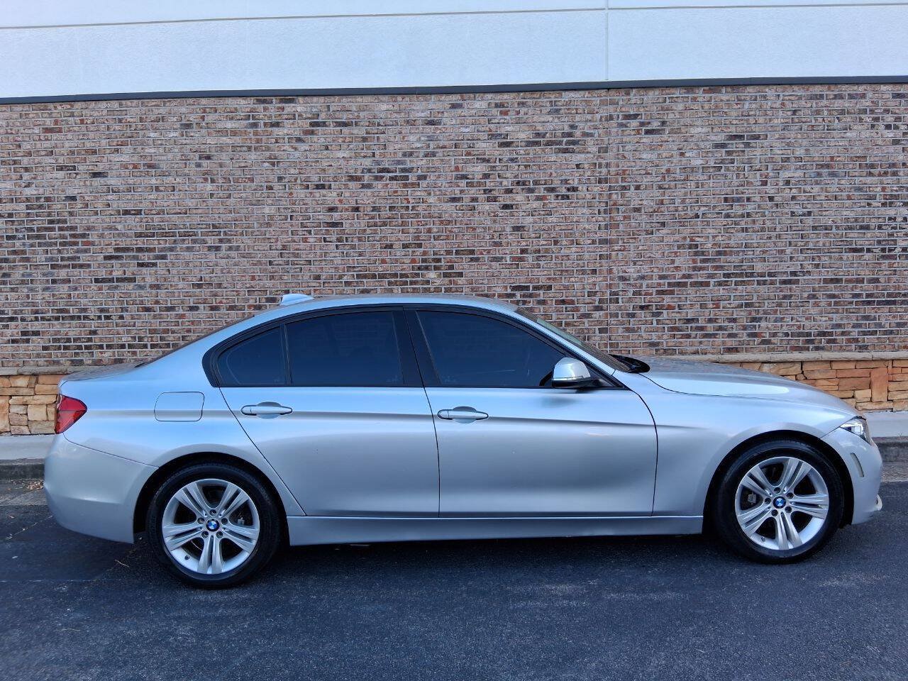 Used 2016 BMW 328i Sedan RWD image 6