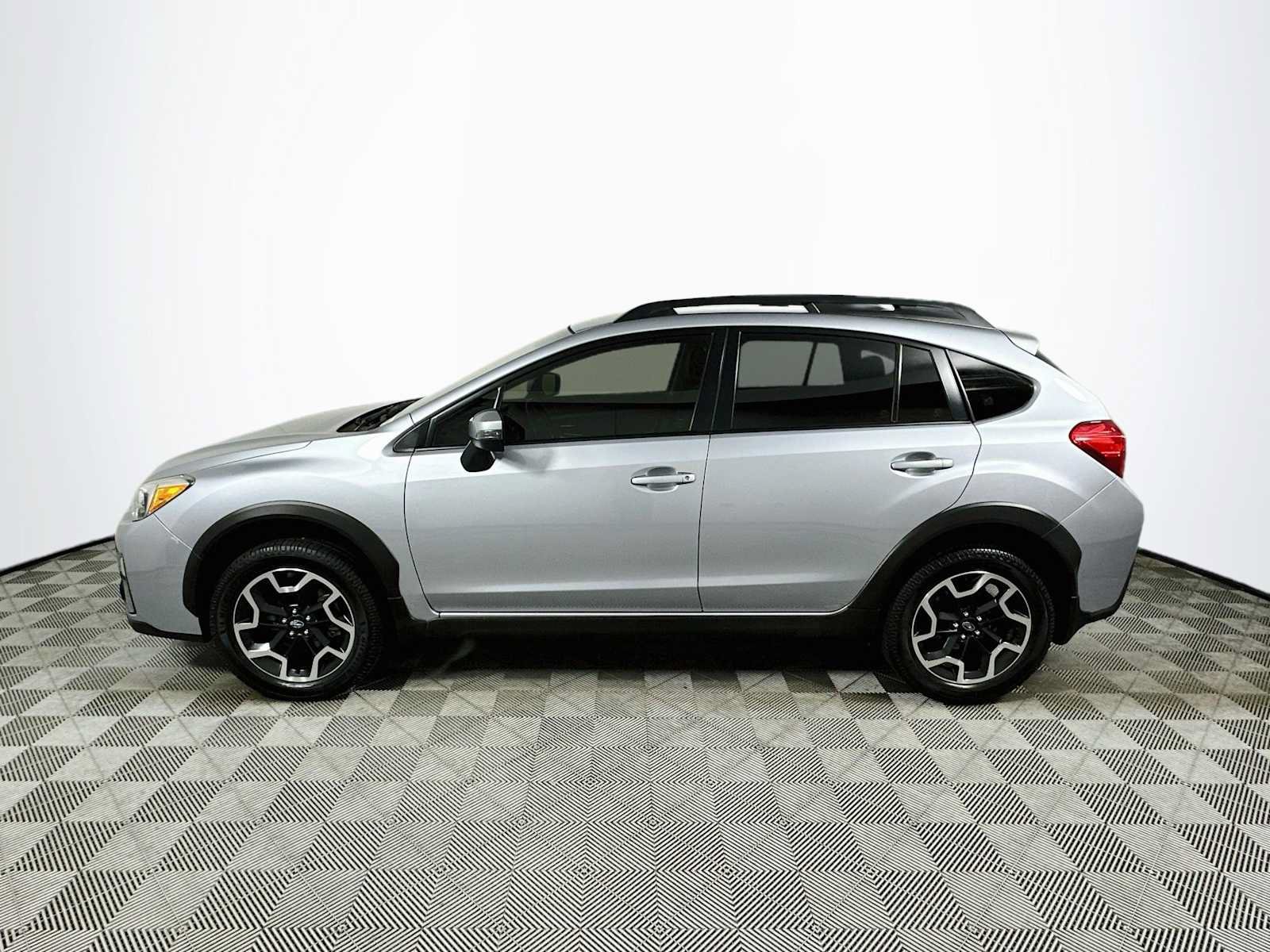 Used 2016 Subaru Crosstrek 2.0i Limited w/ Popular Package #2 AWD/4WD image 4