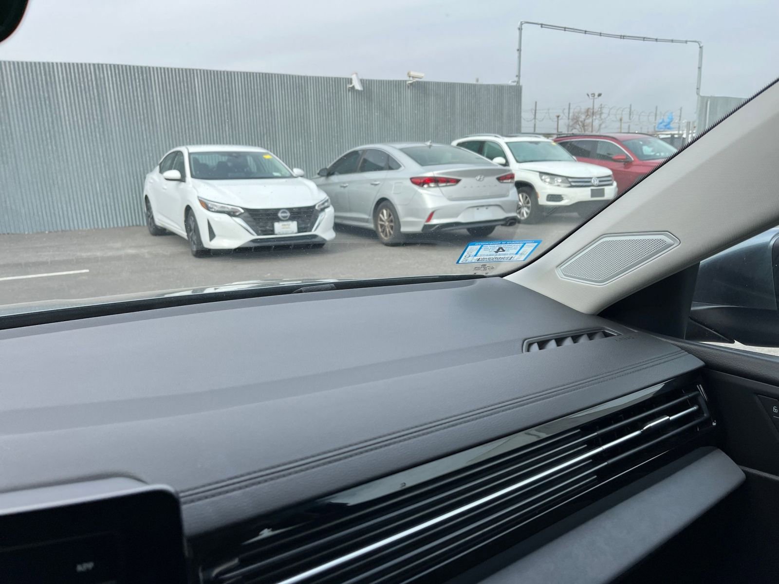 Used 2025 Volkswagen Jetta SE image 34