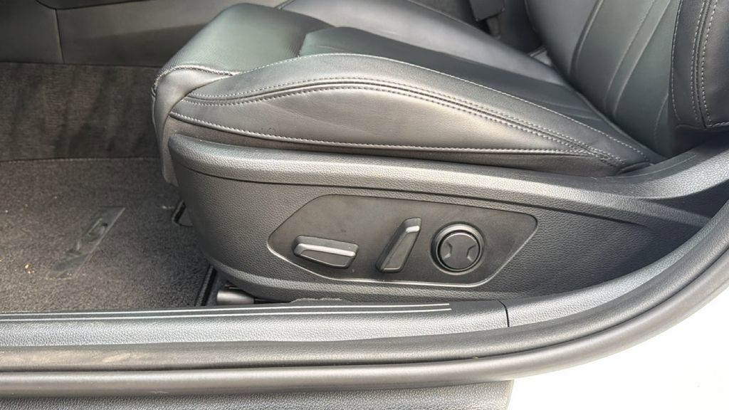 Used 2025 Kia K5 EX FWD image 13