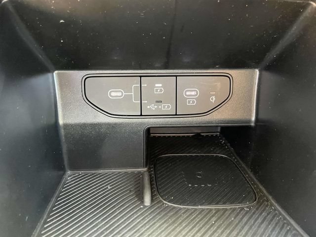 Certified 2024 Kia Sorento S FWD image 38