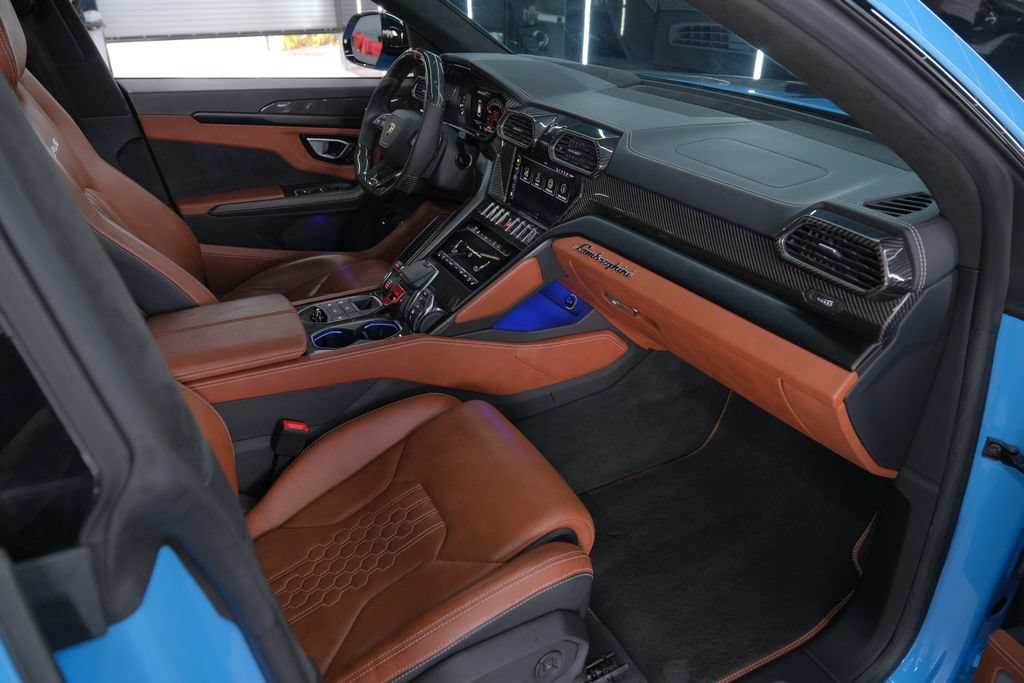 Used 2023 Lamborghini Urus S AWD/4WD image 34