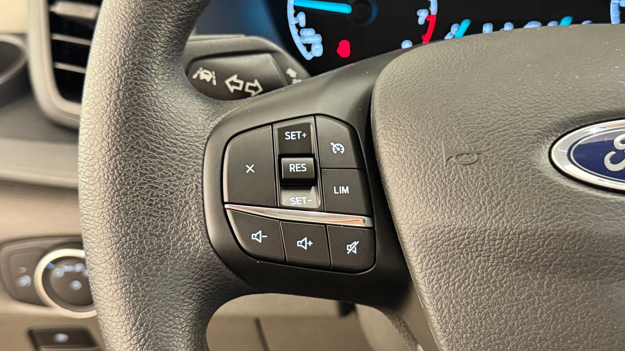 New 2025 Ford Transit 150 Low Roof w/ Load Area Protection Package image 29