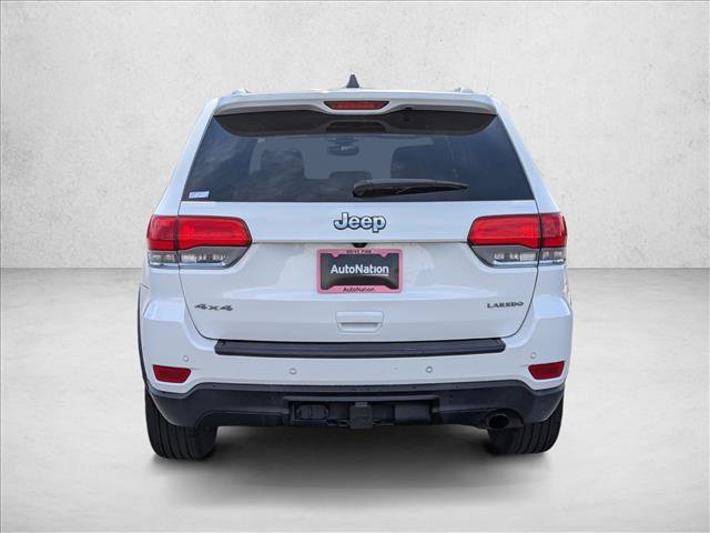 Used 2017 Jeep Grand Cherokee Laredo w/ Quick Order Package 23E AWD/4WD image 6