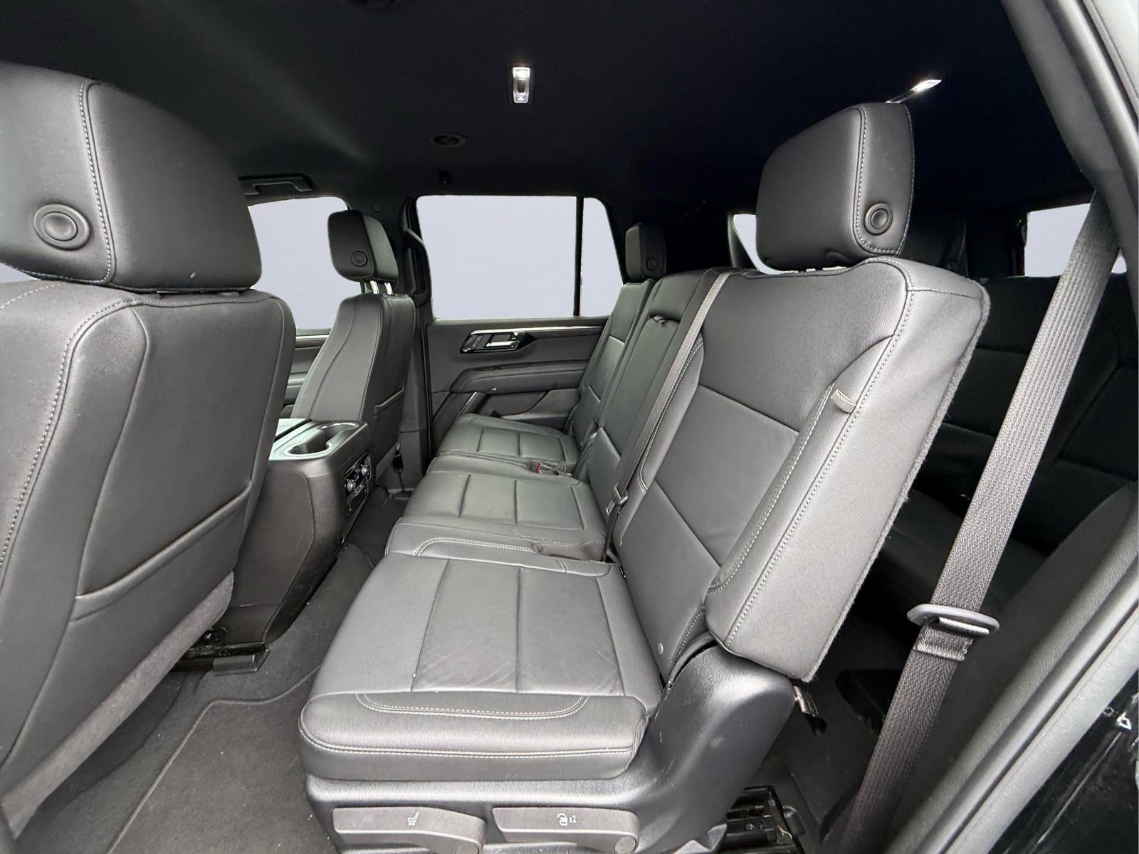 Used 2025 Chevrolet Tahoe LT AWD/4WD image 19