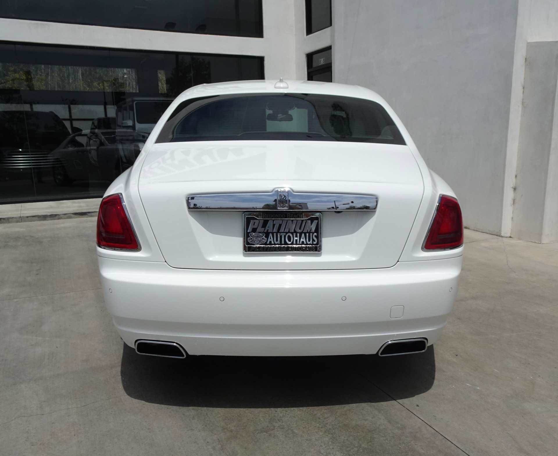 Used 2012 Rolls-Royce Ghost RWD image 5