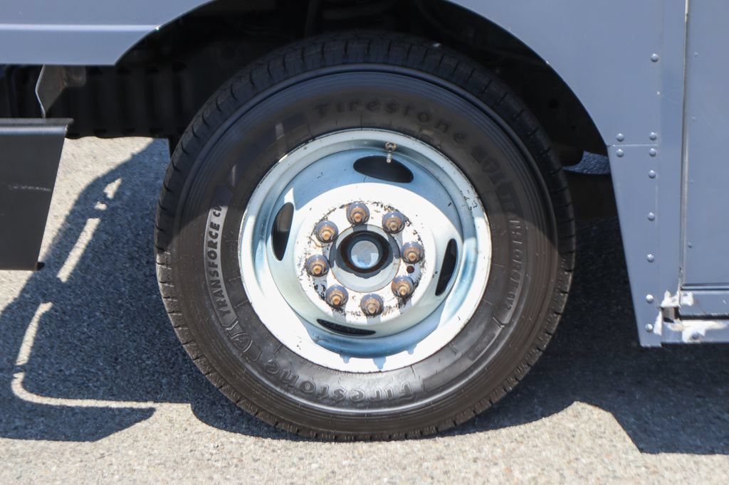 Used 2019 Ford E-450 and Econoline 450 Super Duty RWD image 32