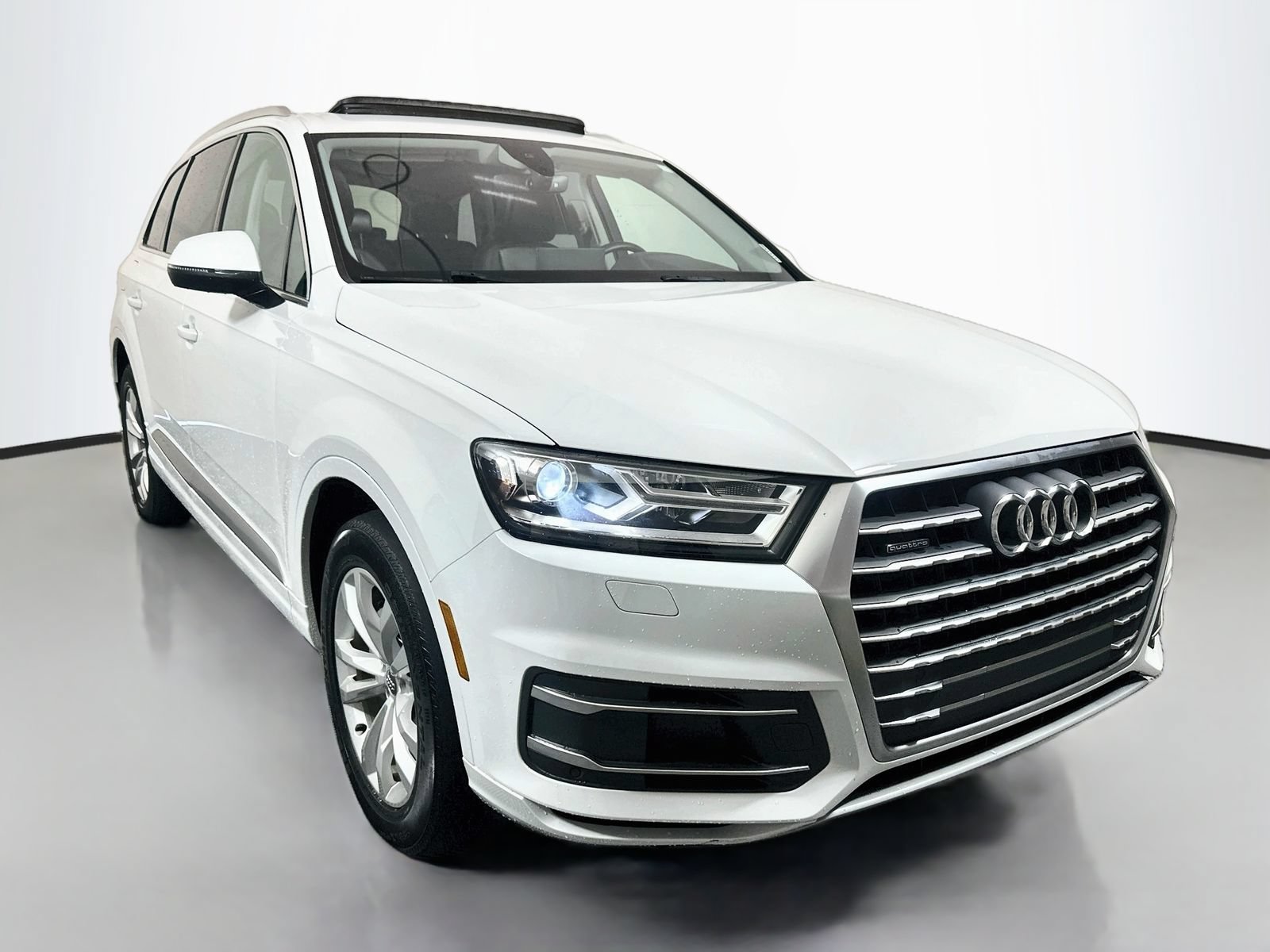 Used 2017 Audi Q7 2.0T Premium AWD/4WD image 1