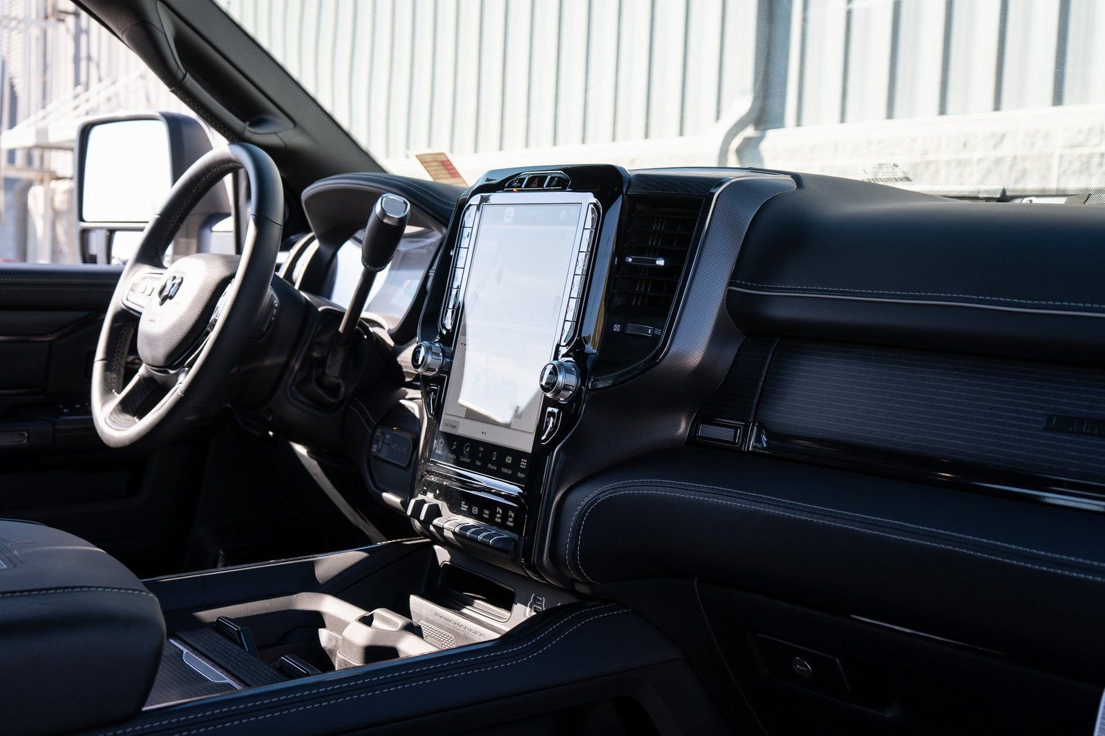 Used 2024 RAM 2500 Limited image 34