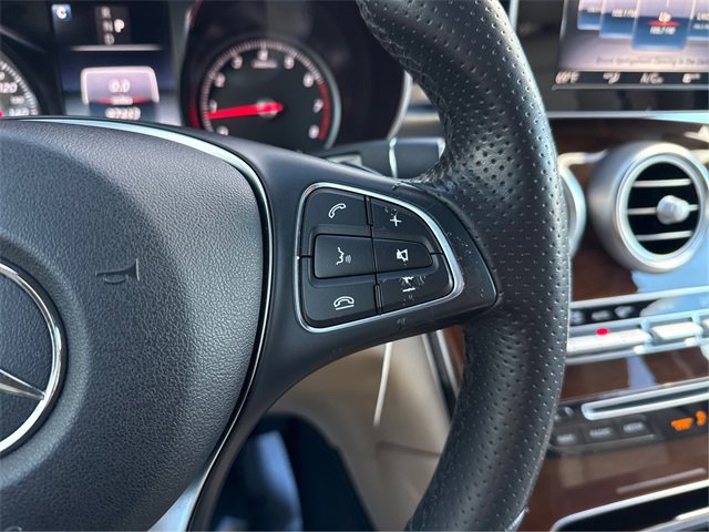 Used 2018 Mercedes-Benz GLC 300 4MATIC w/ Premium Package image 34