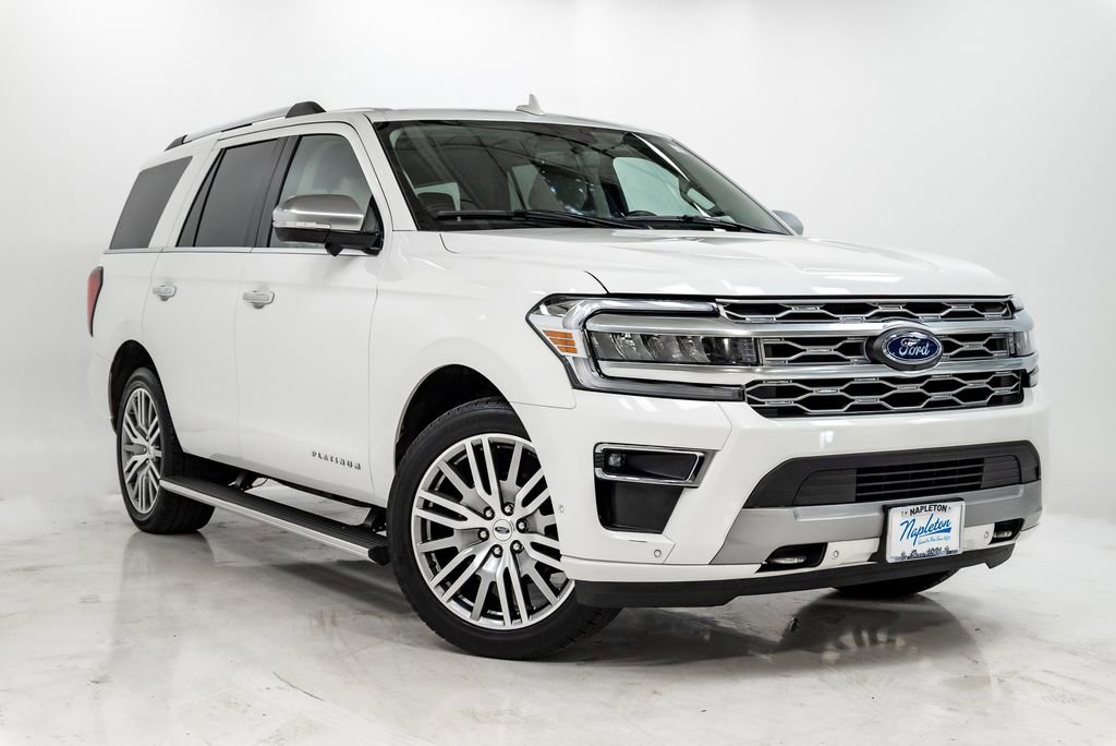 Used 2024 Ford Expedition Platinum AWD/4WD image 7