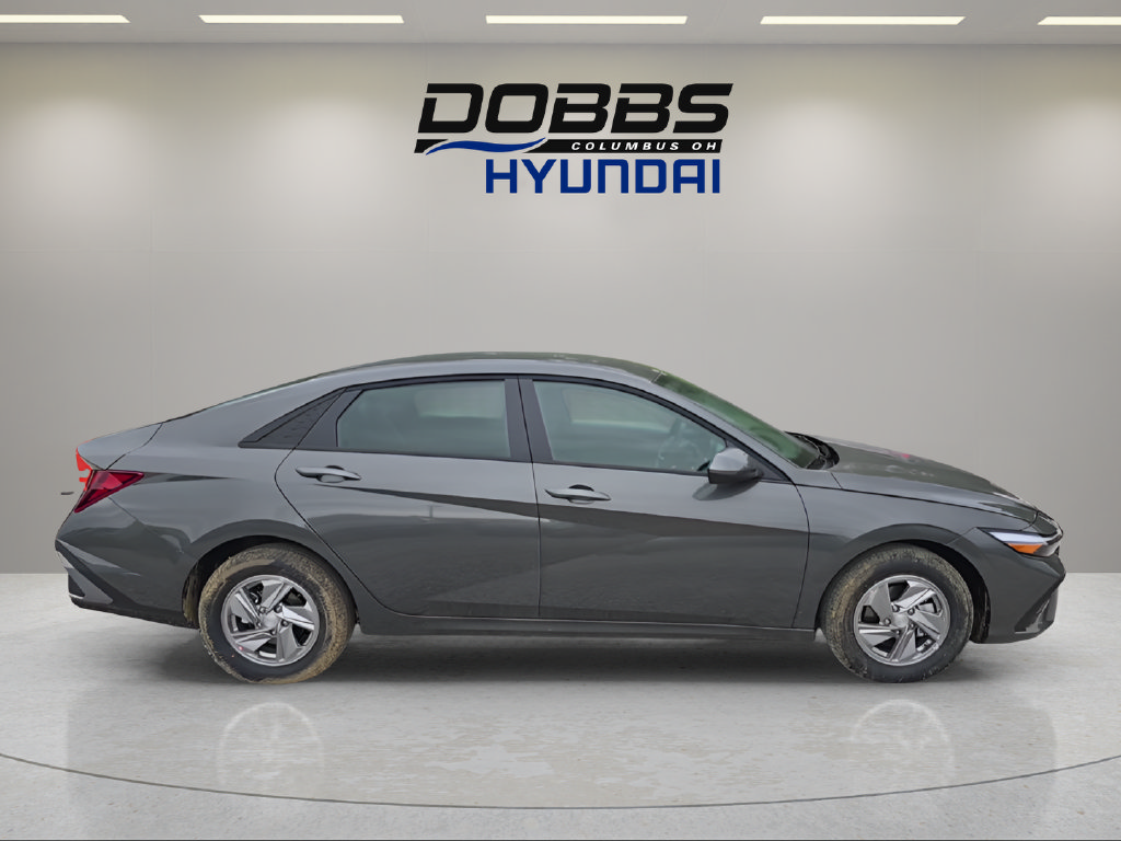 New 2026 Hyundai Elantra SE FWD image 6