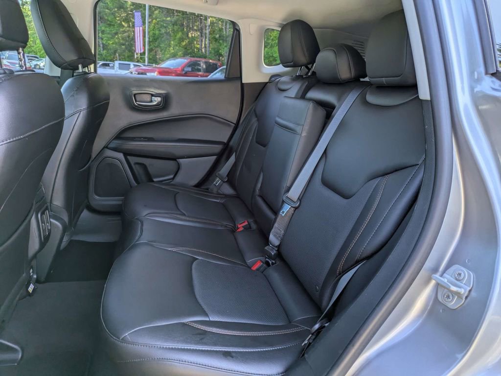 Used 2018 Jeep Compass Limited w/ Navigation Group AWD/4WD image 15