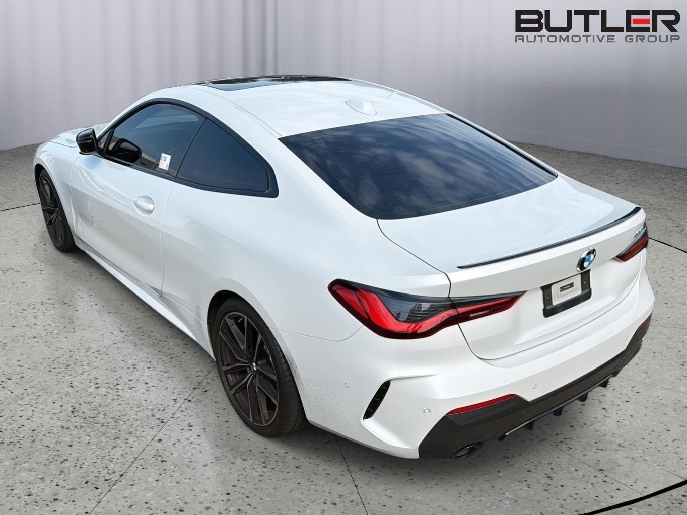 Certified 2024 BMW 430i Coupe w/ M Sport Package RWD image 10