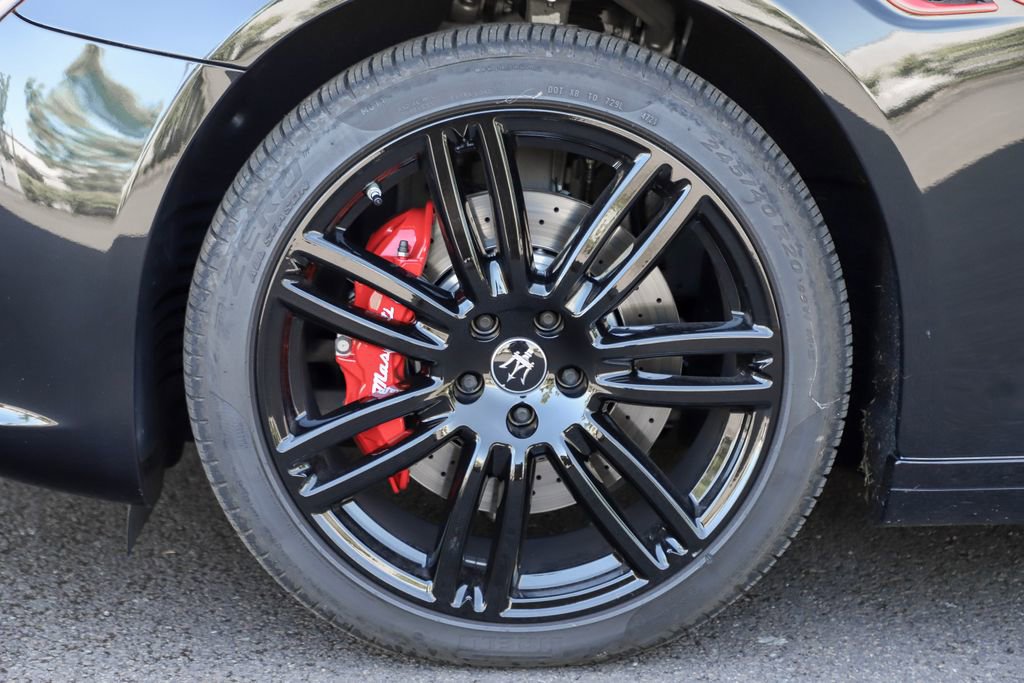 Used 2022 Maserati Quattroporte Modena Q4 AWD/4WD image 13