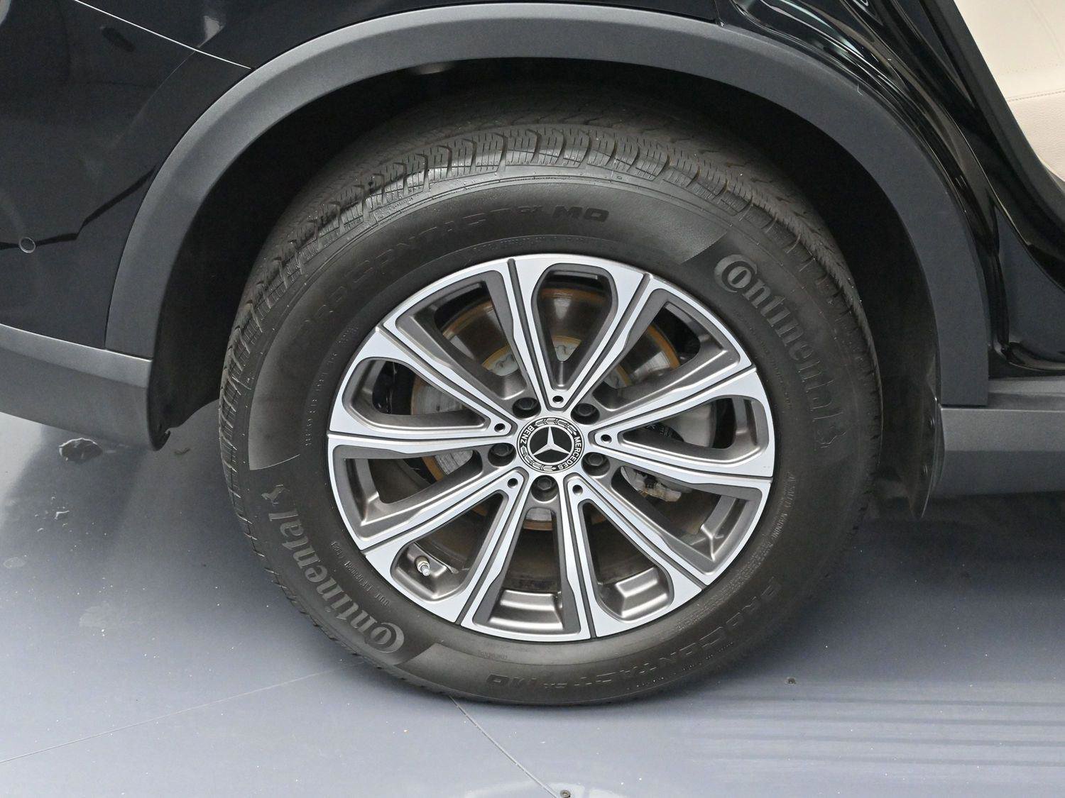 Used 2024 Mercedes-Benz GLC 300 4MATIC image 33