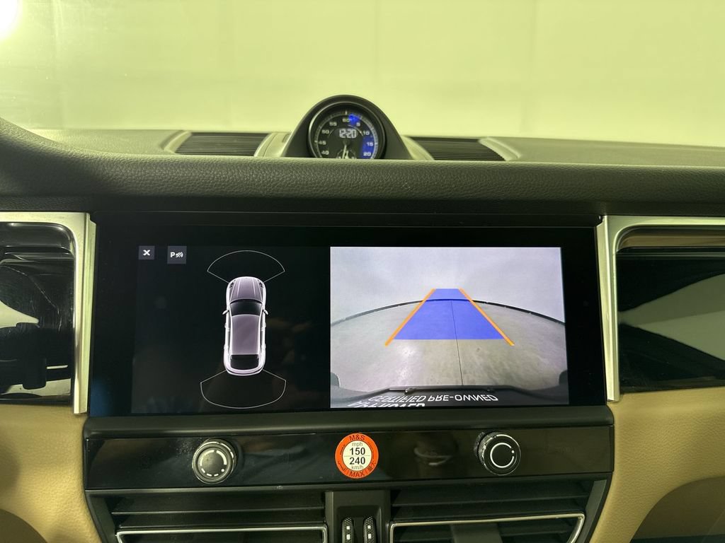Certified 2022 Porsche Macan S w/ Premium Package Plus AWD/4WD image 29
