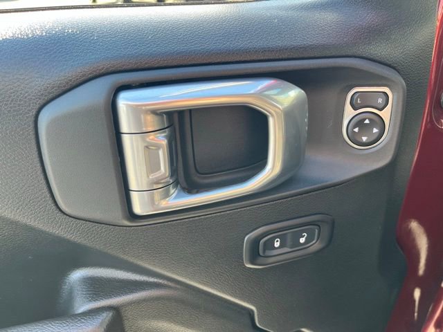 Used 2022 Jeep Wrangler Willys image 18