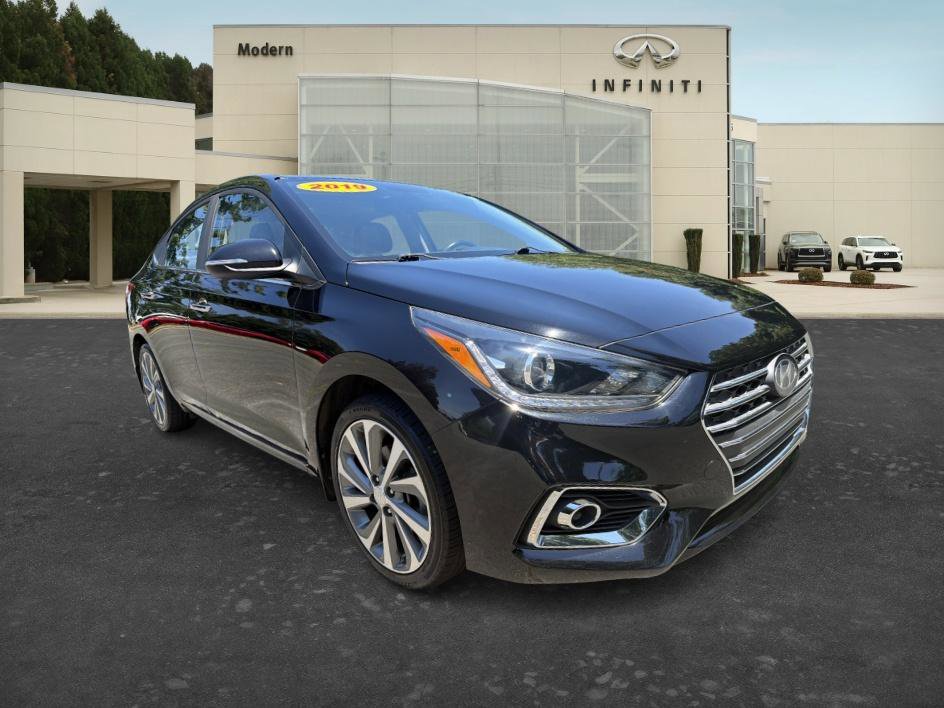 Used 2019 Hyundai Accent Limited FWD image 3