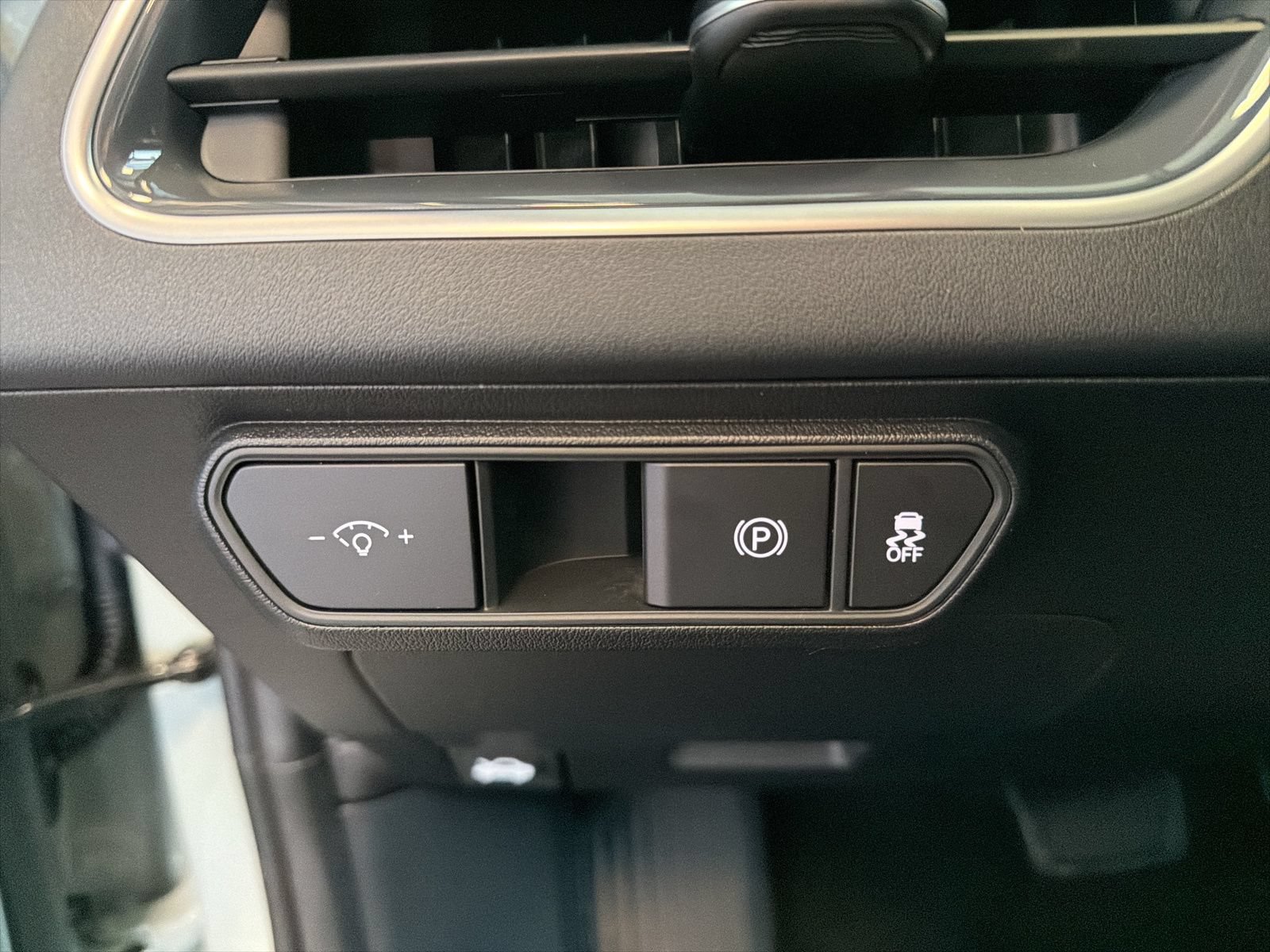 New 2026 Kia K4 EX image 14