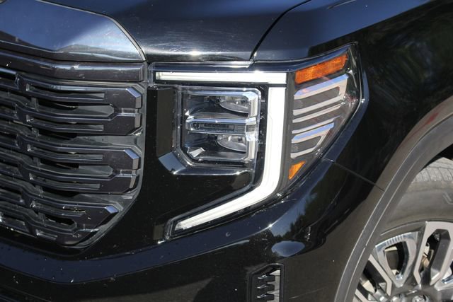 Used 2023 GMC Sierra 1500 Denali Ultimate image 2