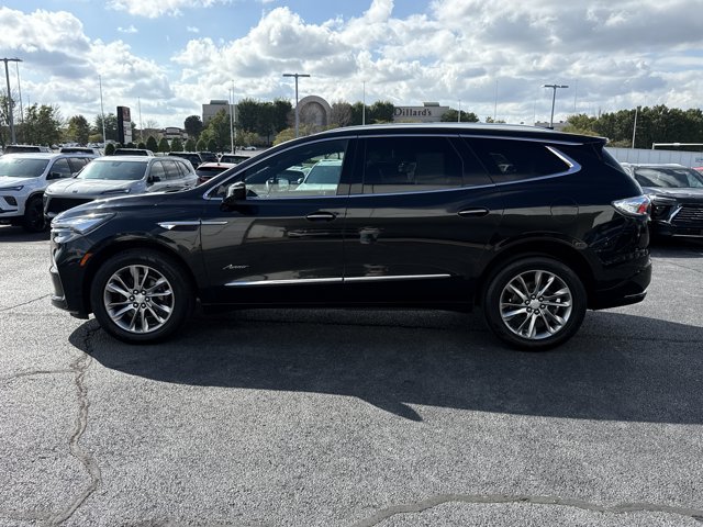 Used 2022 Buick Enclave Avenir w/ Avenir Technology Package AWD/4WD image 14
