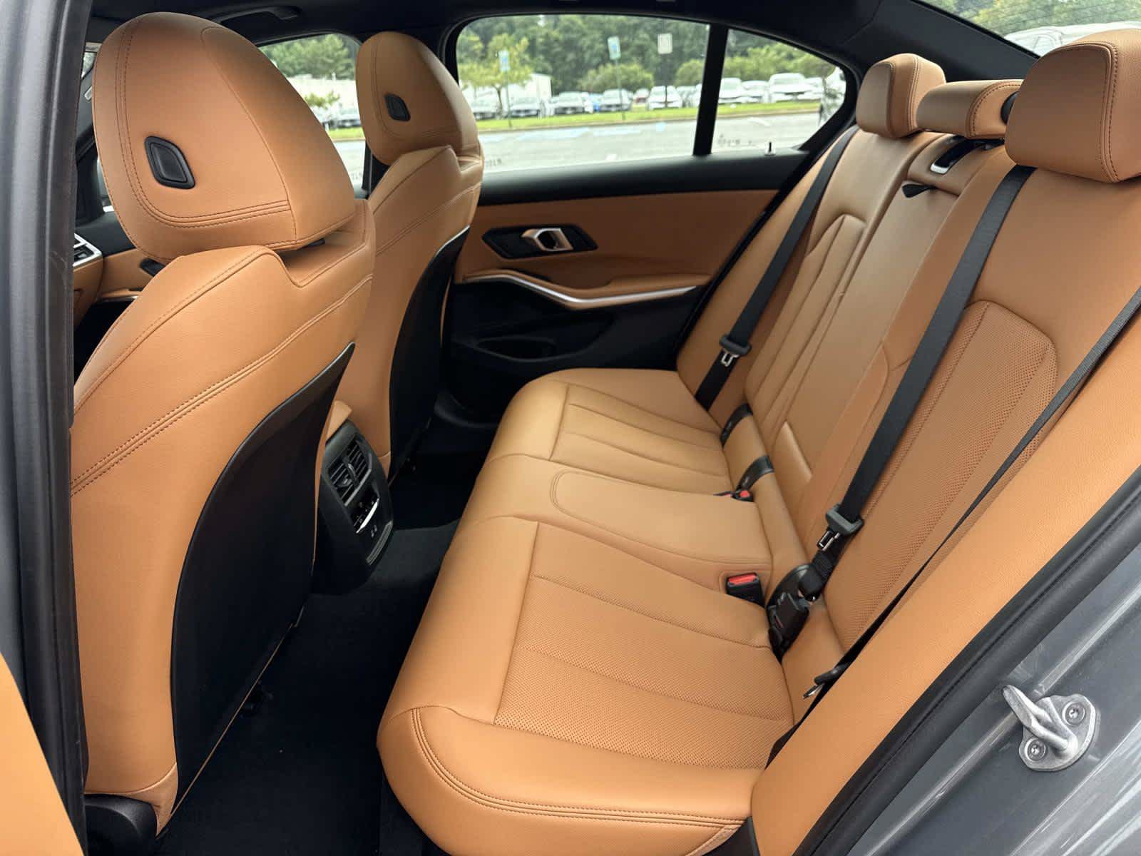 New 2026 BMW 330i xDrive Sedan w/ Premium Package AWD/4WD image 15