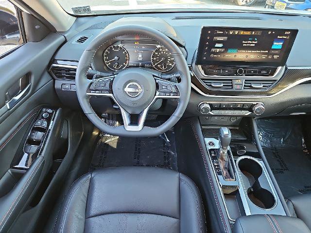 Certified 2023 Nissan Altima 2.5 SR w/ SR Premium Package FWD image 11