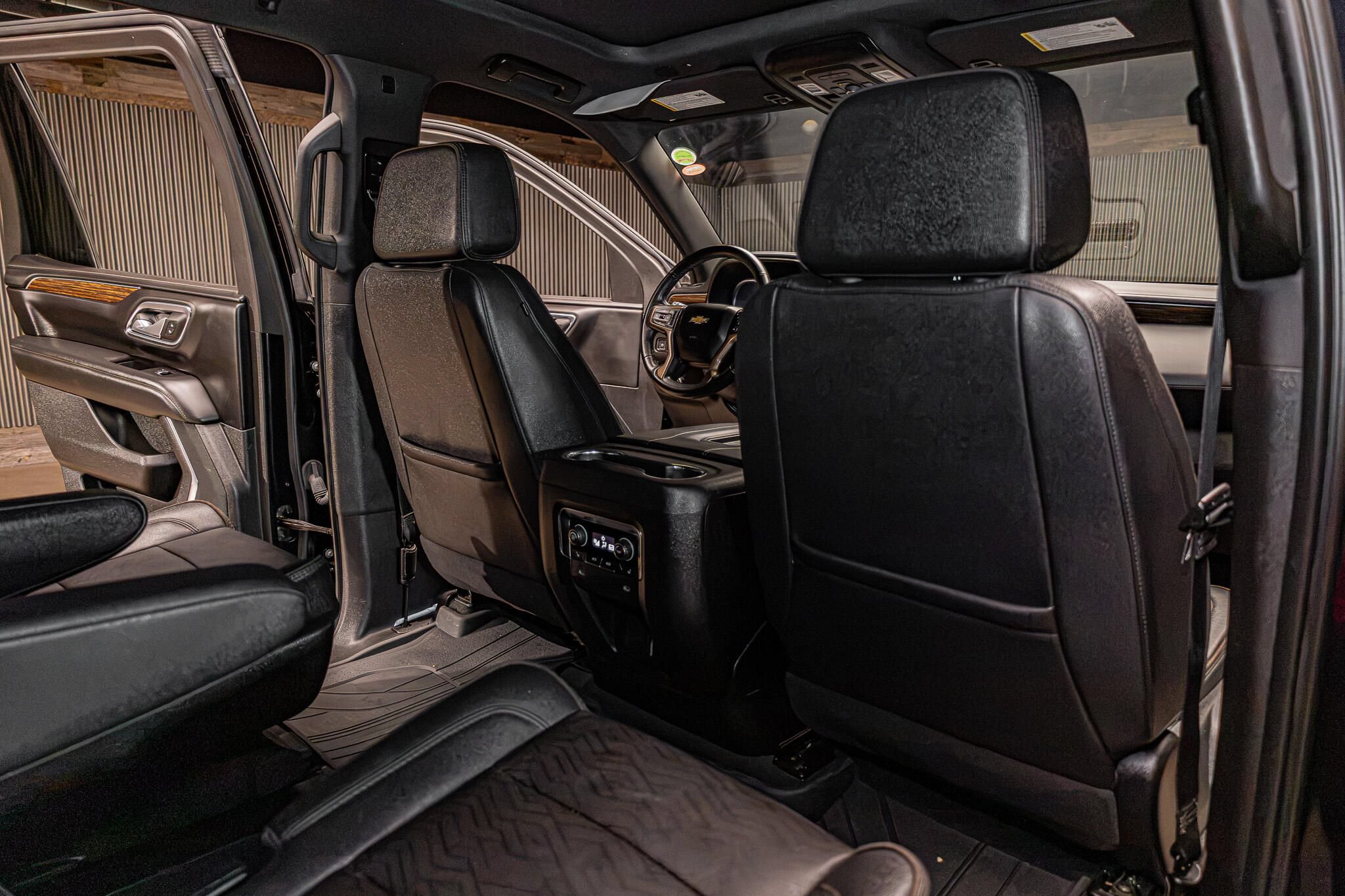 Used 2023 Chevrolet Tahoe High Country AWD/4WD image 34