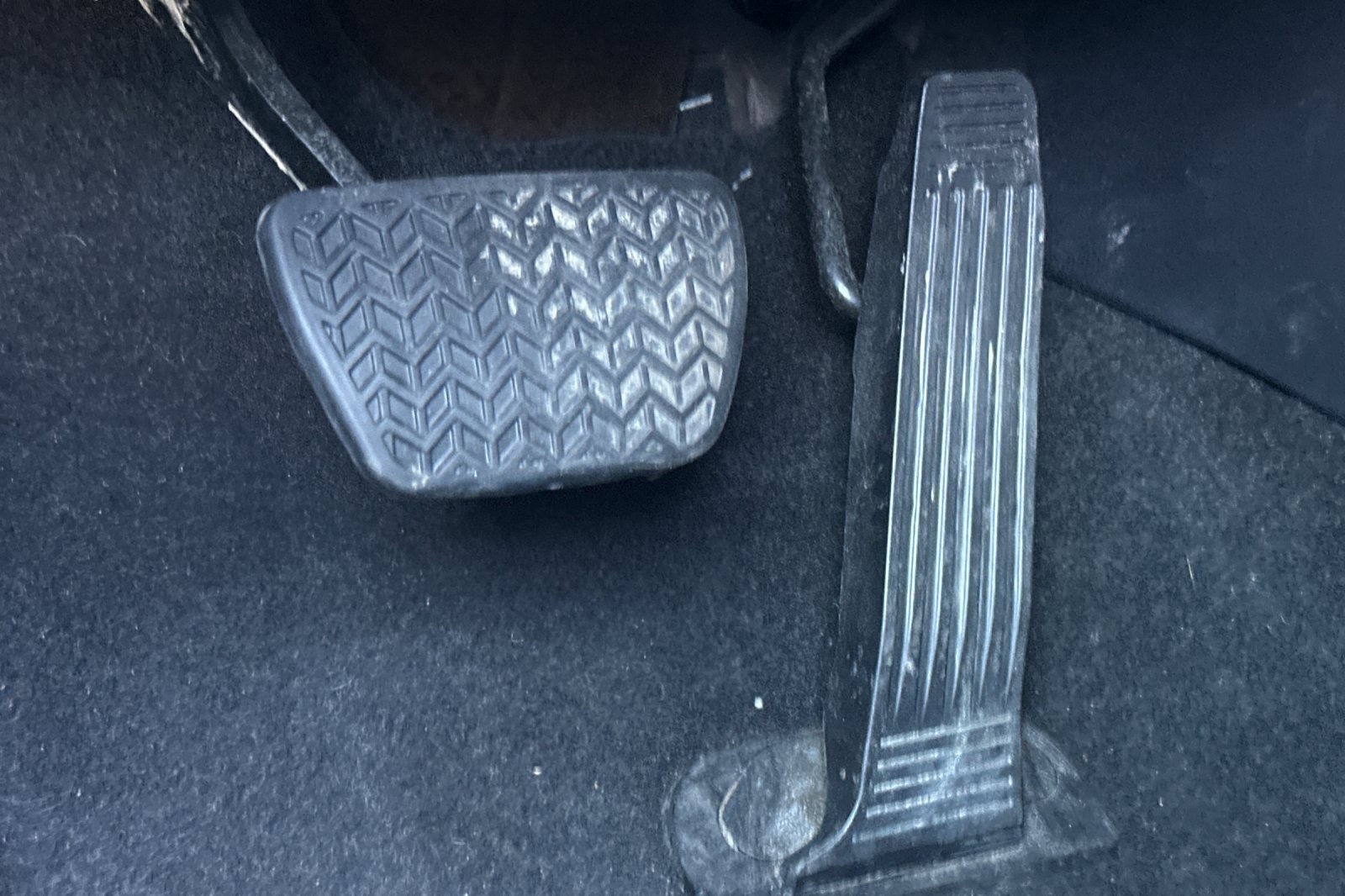 Used 2024 Toyota RAV4 LE image 44