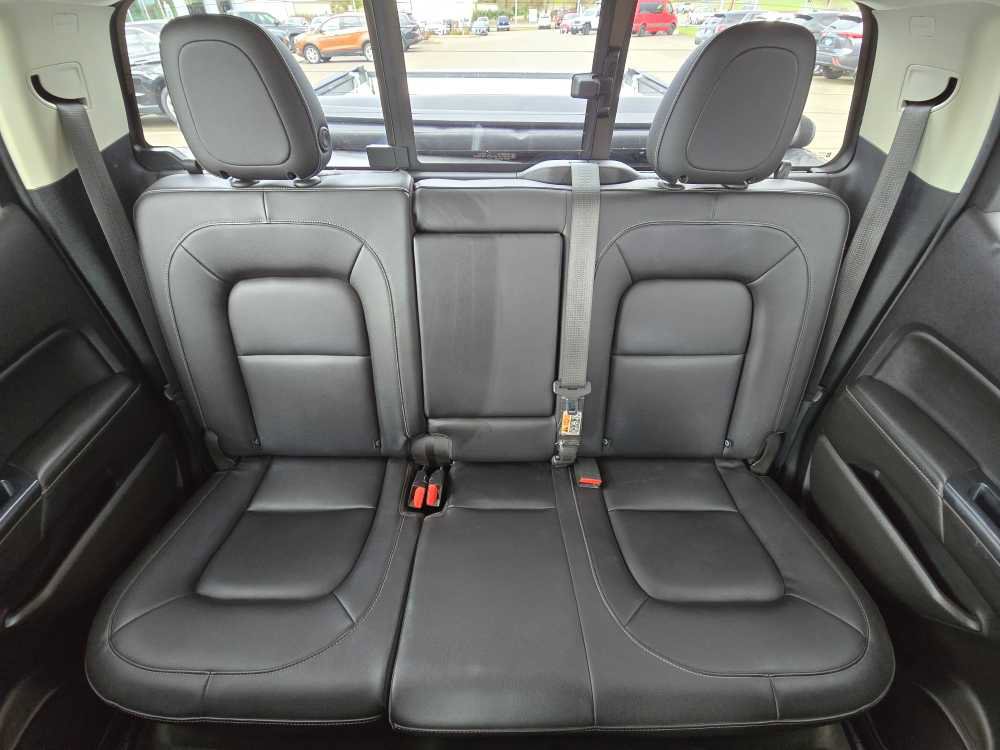 Used 2017 GMC Canyon SLT w/ Driver Alert Package image 17