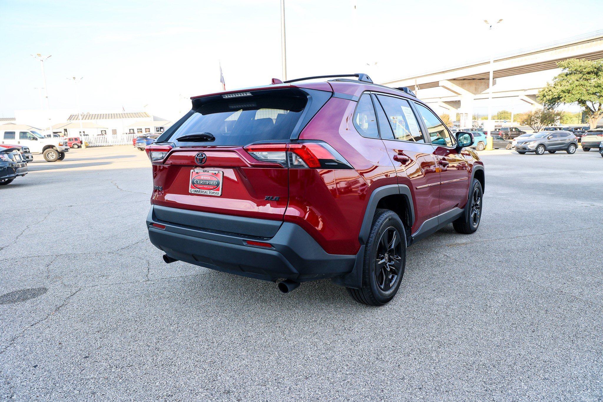 Certified 2025 Toyota RAV4 XLE w/ Convenience Package FWD image 7