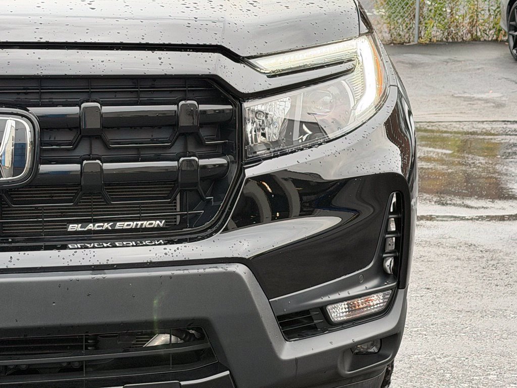 Certified 2025 Honda Ridgeline Black Edition image 2