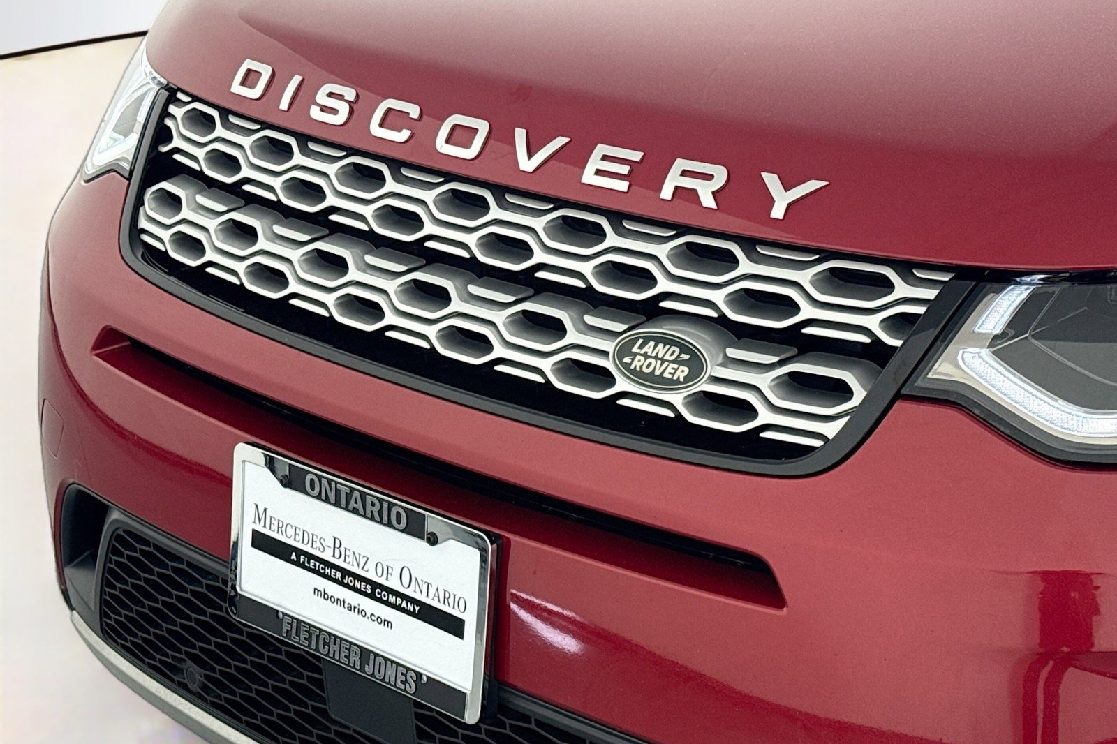 Used 2022 Land Rover Discovery Sport SE image 12