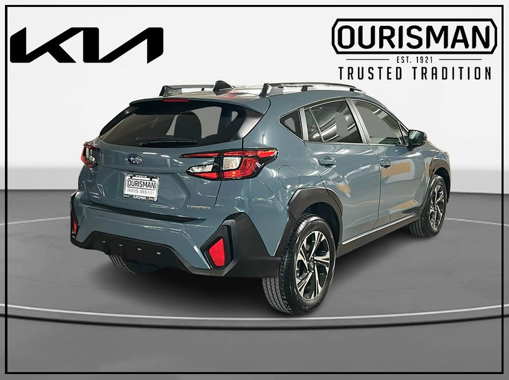Used 2025 Subaru Crosstrek 2.0i Premium image 4