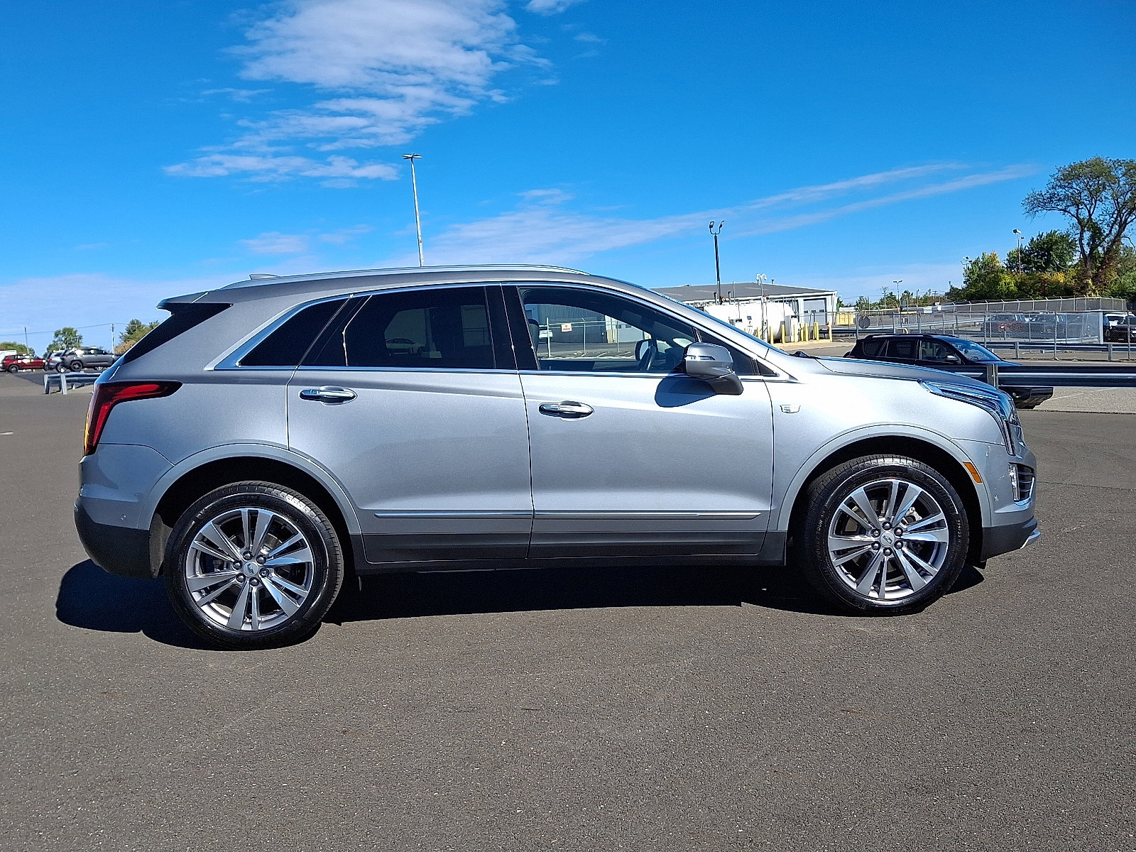 Used 2024 Cadillac XT5 Premium Luxury w/ Technology Package image 7