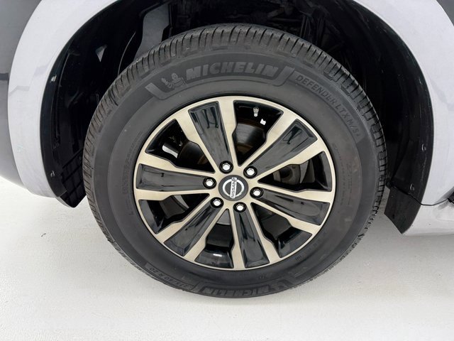 Used 2017 Nissan Armada Platinum w/ Captain Seat Package image 7