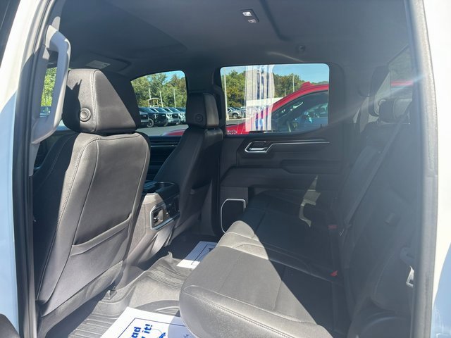 Used 2023 GMC Sierra 1500 SLT w/ SLT Premium Package image 11