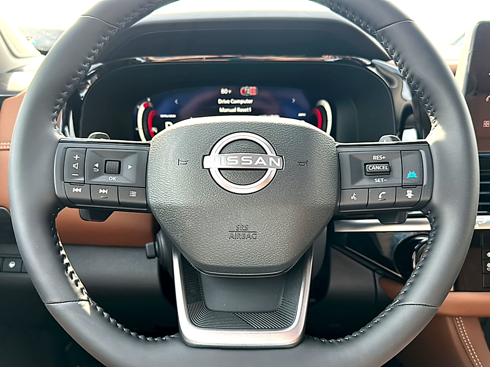New 2026 Nissan Pathfinder Platinum w/ Cargo Package FWD image 18